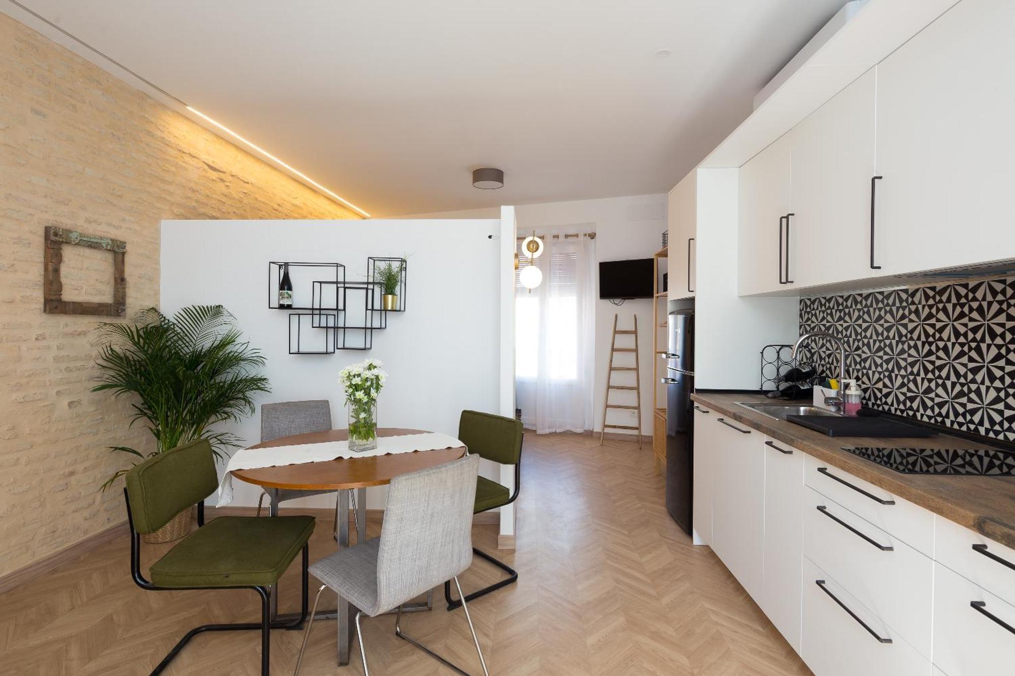 Center Apartment Fully Eqquiped Opcional Breakfast Sevilla Exterior foto